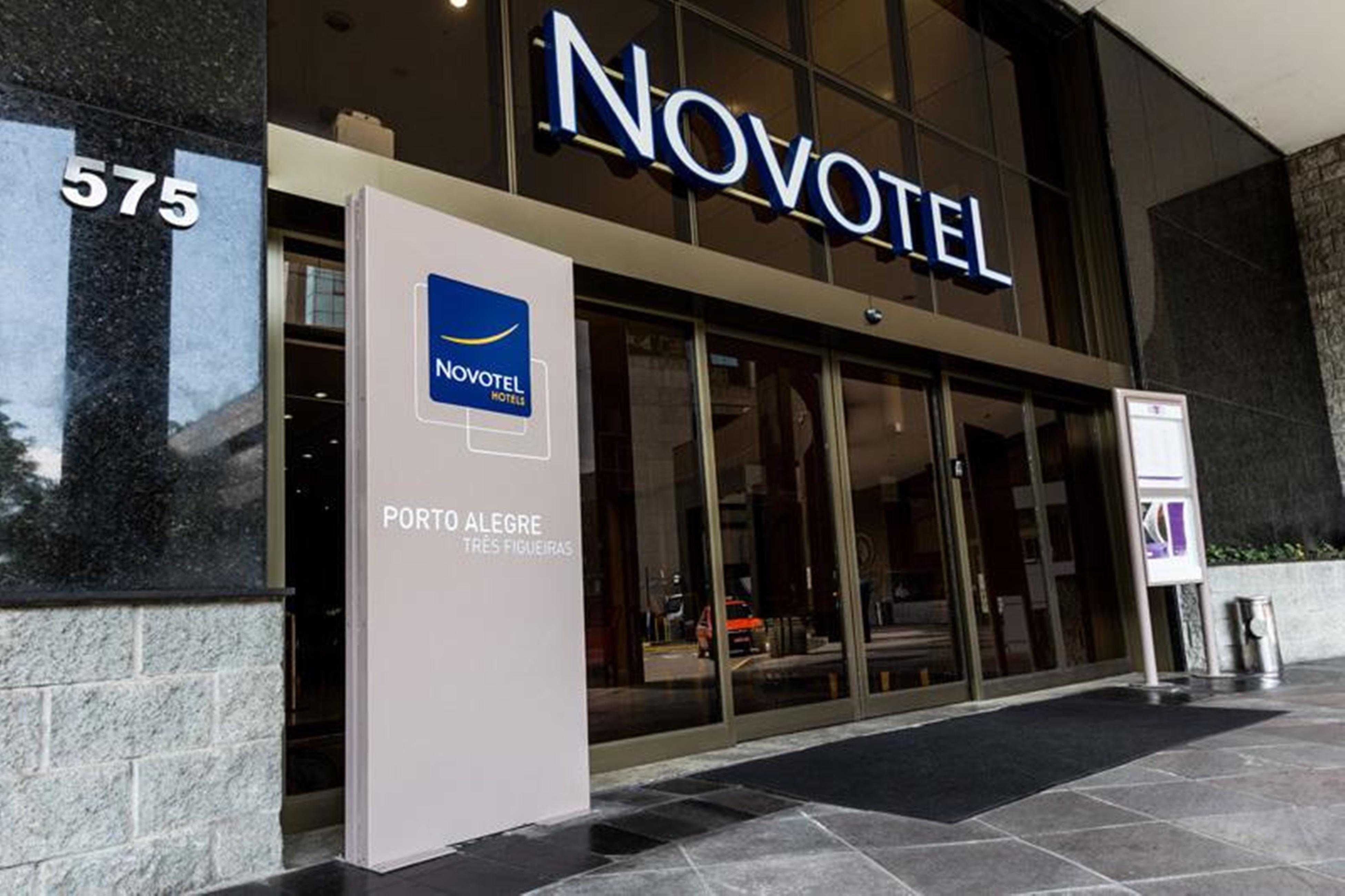 Novotel Porto Alegre Tres Figueiras Esterno foto