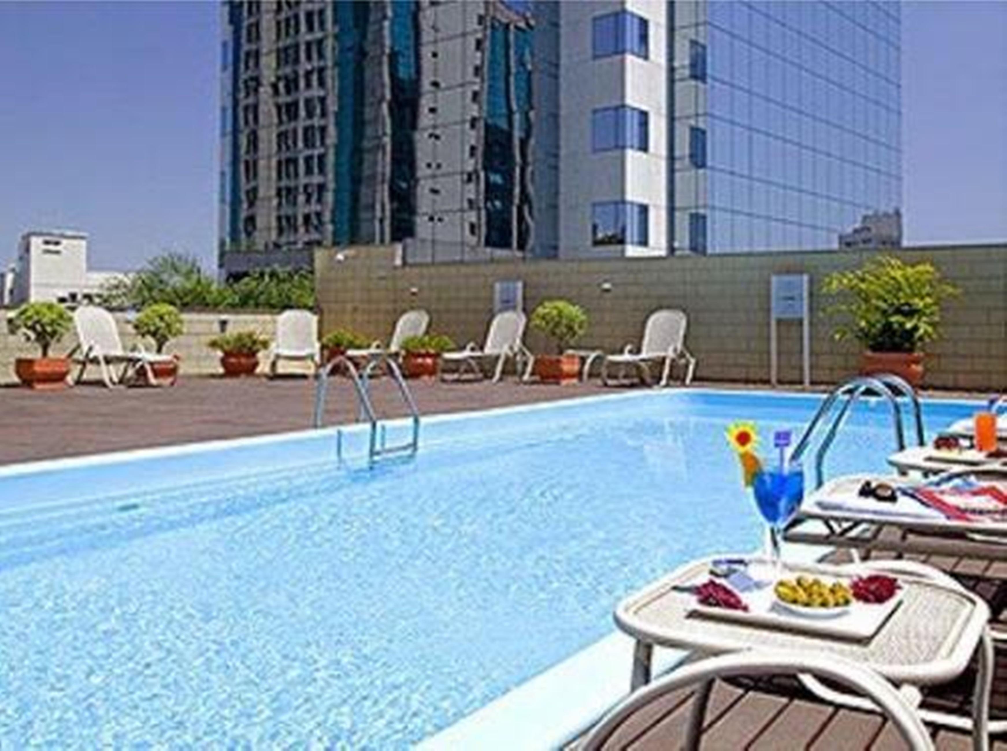Novotel Porto Alegre Tres Figueiras Esterno foto
