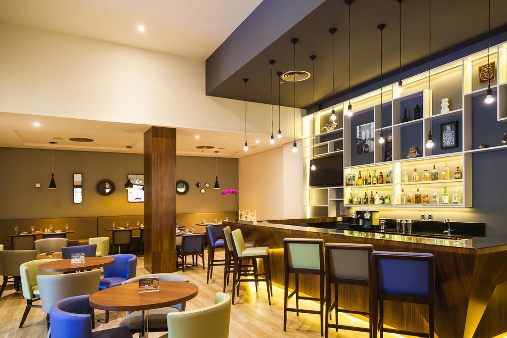 Novotel Porto Alegre Tres Figueiras Esterno foto